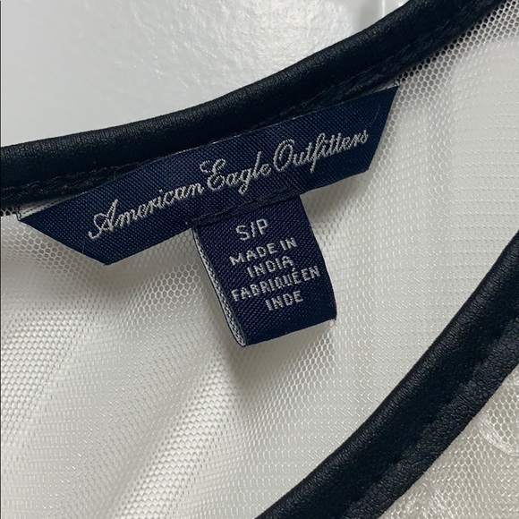 Lace top - Picture 2 of 3